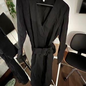& other stories belted snap black dress never worn size 4